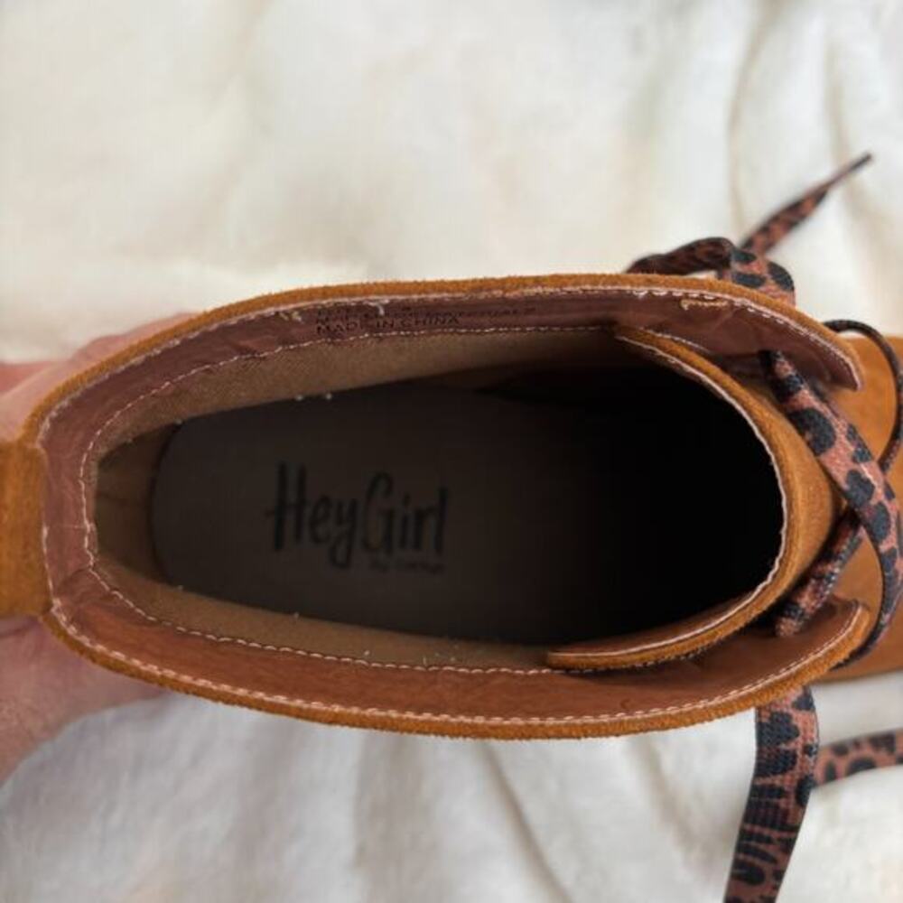 Hey Girl by Corkys Totes Chelsea Boots Faux Suede Brown + Leopard Laces Size 8 - Picture 7 of 8